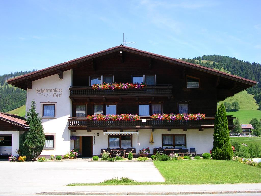 Hotel Schattwalder Hof Exterior foto